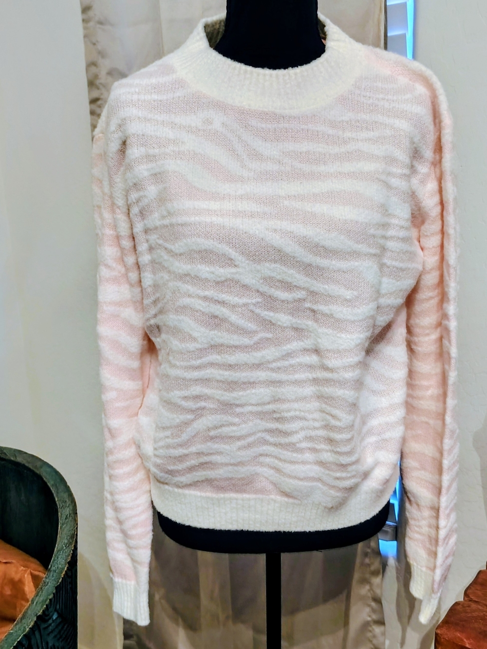 bobeau Cream and Light Pink Zebra-Pattern Crewneck Sweater